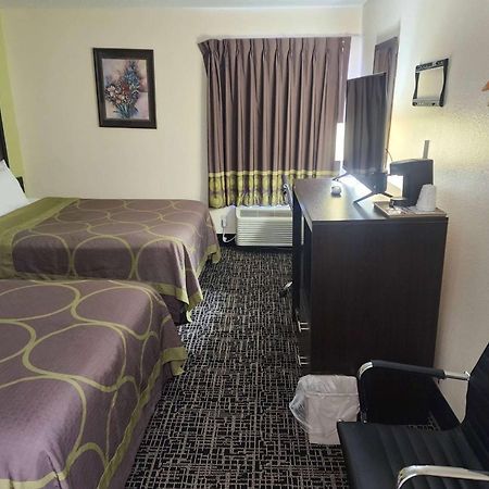 Super 8 By Wyndham Galesburg Hotell Eksteriør bilde